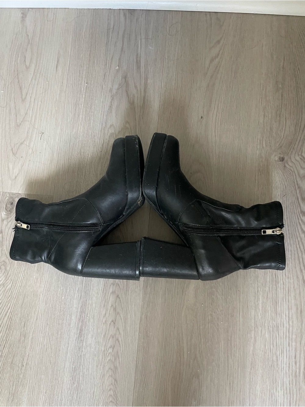 Steve Madden Fall Black Boots Chunky Platform Heels, Size 7 - Picture 3 of 5